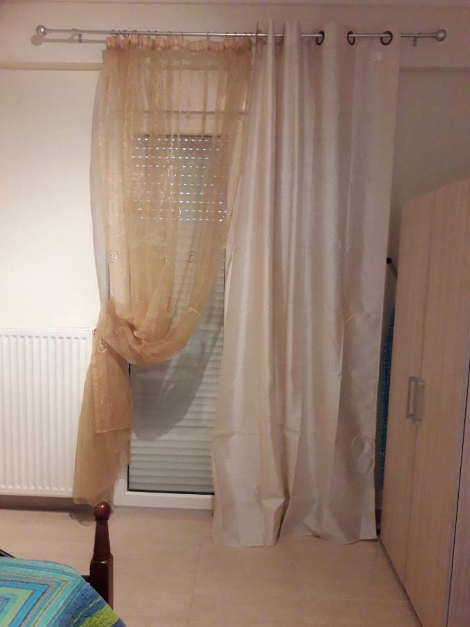 Jordan'S Appartment At Неа Миханиона Екстериор снимка