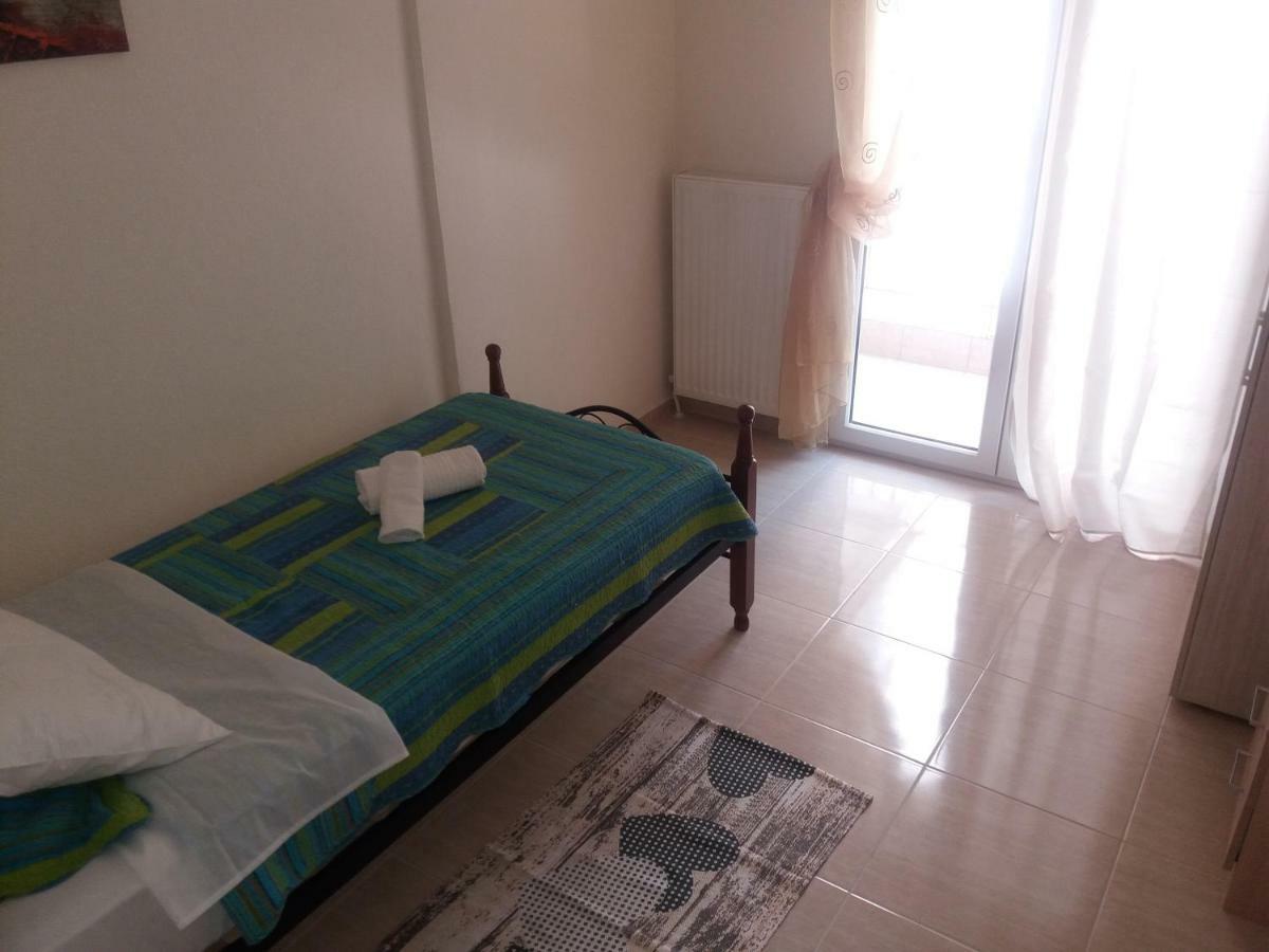 Jordan'S Appartment At Неа Миханиона Екстериор снимка