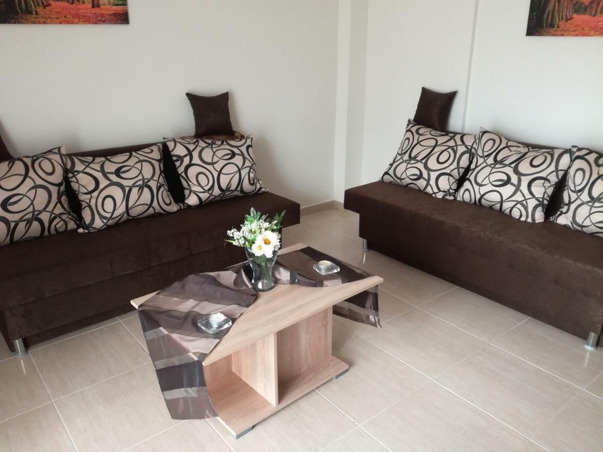 Jordan'S Appartment At Неа Миханиона Екстериор снимка